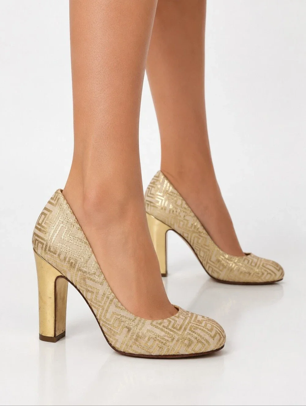 Tory Burch Colin Gold Round Toe Pumps Size 5.5